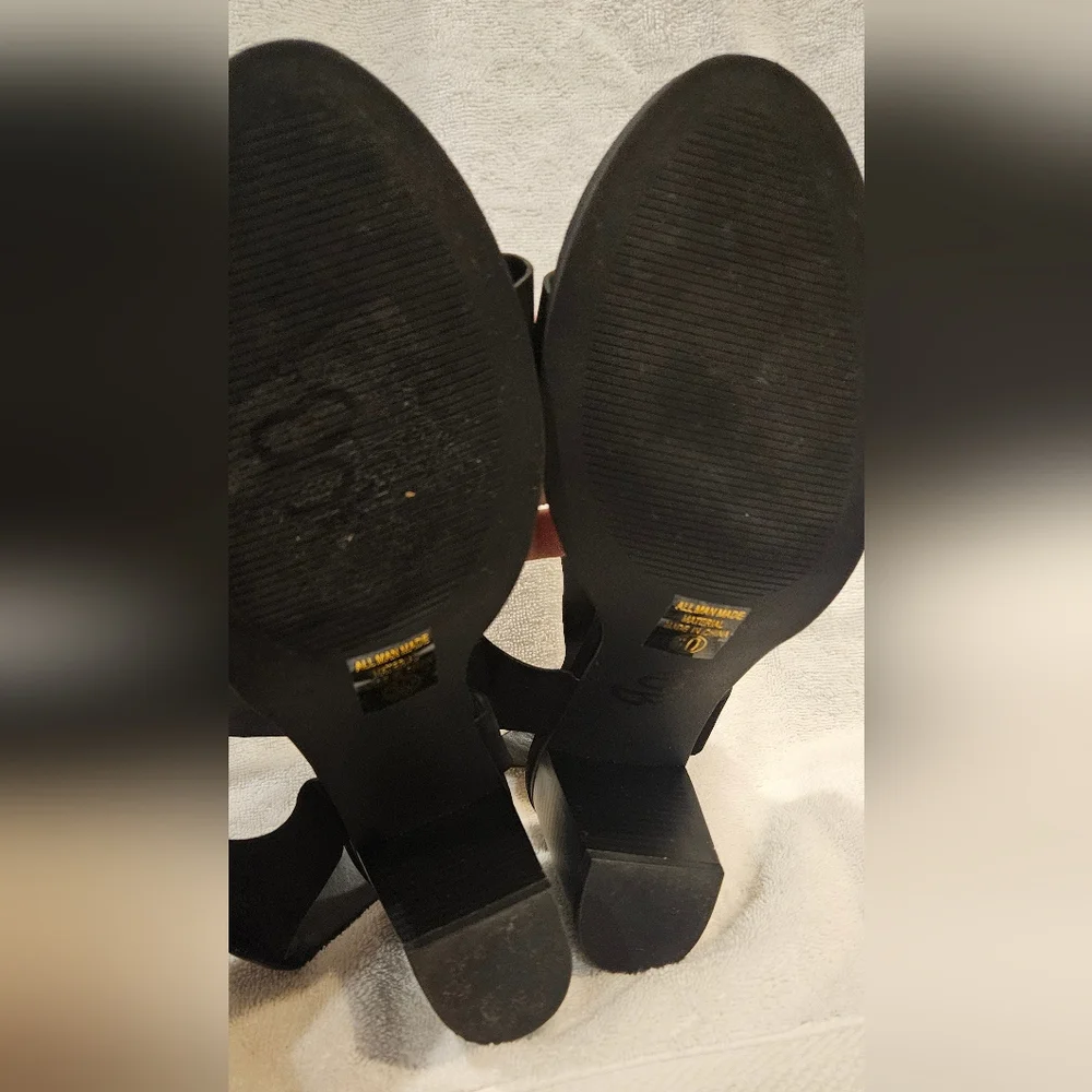 SODA OPEN TOE HEELS